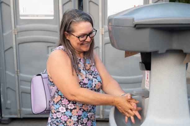 Best Porta potty delivery and setup  in Pleasant Hills, OH